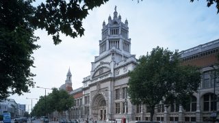 Victoria and Albert Museum V&A London Kidrated reviews family offers kids
