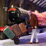 Harry potter Experience Warner Bros Studio Tour London Leavesden KidRated reviews Platform 9 3/4