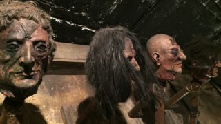fake beheaded heads at the Clink Prison museum london