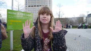 Megan gives Shrek's Adventure 10