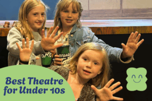 3 kids rating a theatre performance