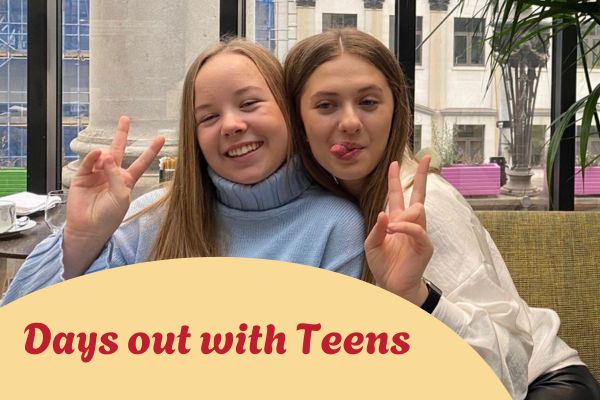 2 teen girls out at a restaurant