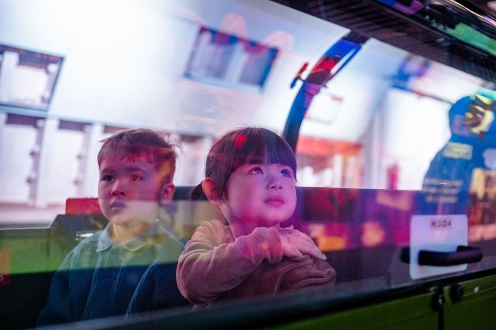 2 children and reflections on Mail Rail at the Postal Museum